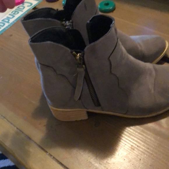 Booties - Picture 3 of 5